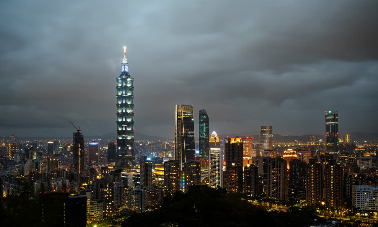 Taipei skyline